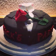 Bucksnight Party Bachelor Cake Madewithlove Fondant Ganache Lipstick Rose Hensnight Momackovece Devojacko Devojack Junggesellinnenabschied Projekte