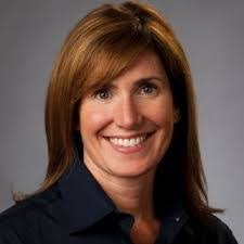 Kelly Yunker's Instagram, Twitter & Facebook