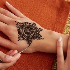 Whether it's just a birthday party, a fundraiser event, or even an indian wedding, with our temporary tattoos, you're all set to have everyone's attention. Henna Tattoo Nyc Henna Tattoo Groupon