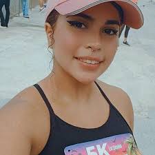 MEDAL MONDAY 🩵🥇 En este medal monday queremos destacar a nuestras  embajadoras de @kilometros_de_cambio María Class y Monica Rivera quienes  representaron a Press On en el tramo 8 y 9 llevando el