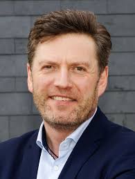 Correlative microscopy in additive manufacturing