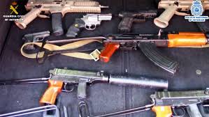 Arsenal armas e munições в инстаграм. Seis Toneladas De Coca Conducen A Un Arsenal De Armas De Guerra En Un Garaje De Malaga Espana El Pais