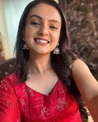 Stay A Little Longer ✓