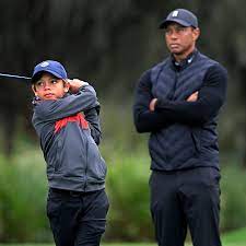 Watching Tiger Woods Play An Often Hidden Role Dad The New York Times