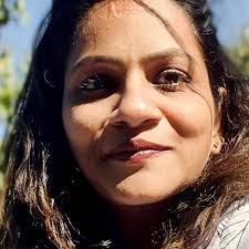 We have a lot of seasoned pros in our community, and we also have a lot of  newcomers! No matter which level you're at, our How to Mix Epoxy video has  tips