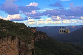 As the park is only 2 hours from sydney, city dwellers enjoy going there for a weekend getaway. Sydney To Blue Mountain Day Trip All You Need To Know