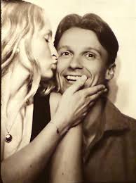 Ria Hardy and Miles Weeks' Wedding Website