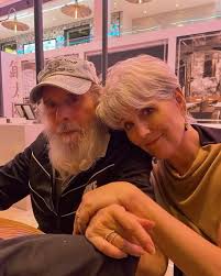 Lucille Ball's reclusive son Desi Arnaz Jr. looks totally unrecognizable  with long white beard in first photo in years | The US Sun