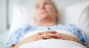 Die kfw fördert den umbau mit verschiedenen programmen. Tipps Fur Pflegekrafte So Konnen Sie Patienten In Der Sterbephase Helfen