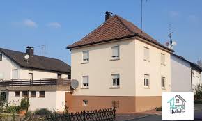 First class house was born in siena in 2006 and today it is expanding more and more as a luxury franchise. Firstclass Immo Grenzenlose Freiheit Durch Immobilien