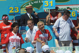 Live results 2021 nathan's hot dog eating contest on the fourth of july we recap the 2021 nathan's famous hot dog eating contest held on sunday, july 4th. Prl67fwzmhkynm