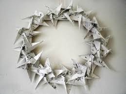 If you like you can cut an even smaller square and repeat the method. Made Diy Origami Garlands Christmas Wreath And Cards Mathilde Heart Manech