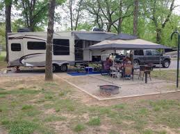 Bull shoals white river state park campground has 113 campsites and is located in the spectacular ozark mountains next to white river. 24 Of The Best Camping Sites In Arkansas Flavorverse