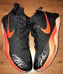 Devin booker in the nike kyrie low pe (nathaniel s. Devin Booker Signed Nike Zoom Rev Pe Autographed Nba Shoes Jsa Booker Coa 1881094685