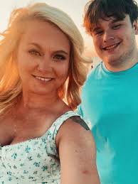 Sunsets and my favorite trio ☀️ This week has been such a good reset for us  all 🤍