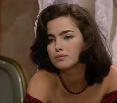 NotTeresa Buenos tardes mis querida ratitas 🐁 vecindad que no comieron  tamales con 🍖 porque ya saben para quien son. Les recomienda ver esta  joyita de Brasil 🇧🇷 pero lo que ame