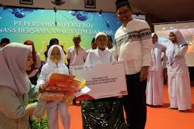 Maka terhadap seorang anak yatim piatu maka janganlah engkau berlaku sewenang wenang. Pertamina Santuni 2 928 Anak Yatim Piatu Di Bulan Penuh Berkah Pertamina