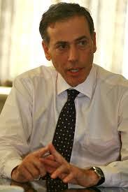 Douglas Parra's Instagram, Twitter & Facebook