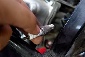 Pada kesempatan kali ini saya akan mentutorialkan cara membuka dan memasang busi di motor honda beat street saya juga tau. Begini Cara Cek Dan Ganti Busi Motor Honda Vario Dirumahaja Kumparan Com