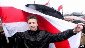 A ryanair plane flying from greece to lithuania has been diverted to minsk, with belarusian opposition figures saying it was done so a journalist on board could be arrested. Ezuvkdr2usgeym