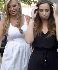 La relación de andrea y jesús ha tenido muchos altibajos. Noticias De Belen Esteban La Chirigota Que Insulta A Andrea Janeiro Pide Perdon Pero Cargan Otra Vez Contra Ella En Un Nuevo Video
