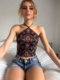 whatcha think? nudes | GLAMOURHOUND.COM