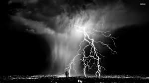 Black And White Lightning Strike Found In The Internet Don T Know The Adress Anymore Lightning Images Nature Scenes City Wallpaper