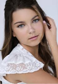 Mila Harris's Instagram, Twitter & Facebook