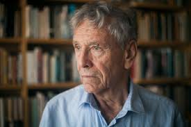 Amos Oz, Israeli novelist who wrote of striving and struggle, dies at 79