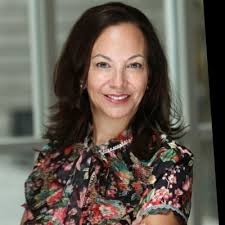 Incredibly honored to receive the Betty Allen Corporate Award at the Harlem  School of the Arts (HSA) gala earlier this week alongside @Michelle EBanks  CEO of Essense @Lupita Nyong'o & her mother… |