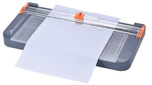 There are various sizes of cutting mats in the craft supply stores. Gntoq 6h Vjodm