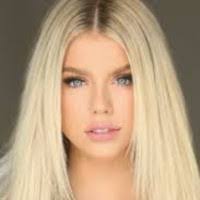 Bianca Kenny's Instagram, Twitter & Facebook