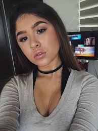 Daisy leal (@daaisy17)