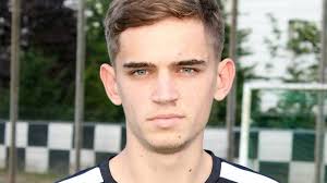 DSC-99-Stürmer Tom Boris Hennig schießt drei Tore in elf Minuten