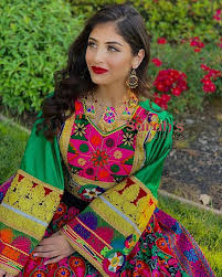 This beautiful afghan dress comes with a matching green (pattern) scarf. Afghan Dress Asma Clothing Dresses Valresa Com
