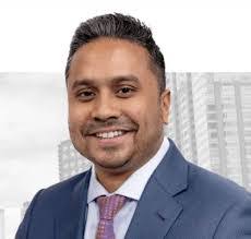 Safa Rahmani's Instagram, Twitter & Facebook