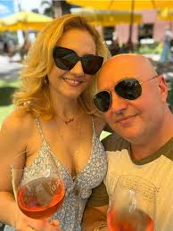 Looking for pool builders recommendations. TIA!