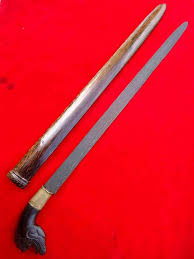 Pada bahagian hulu dan sarung keris panjang dan. Pedang Keris Panjang Dan Sundang Diraja