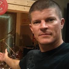 Kyle Braswell's Instagram, Twitter & Facebook