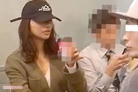 そしてこの活動は 私の名前にちなんだパトリシア― 大西洋岸森林で 何年も前に 私たちが最初に捕えて 監視をしたバクのため そして パンタナルの. é«˜æ©‹ãƒ¡ã‚¢ãƒªãƒ¼ã‚¸ãƒ¥ãƒ³ãŒå®Ÿå¼Ÿã®çµå©šã¨ å ‚ã€…ãƒ‡ãƒ¼ãƒˆ é€±åˆŠå¥³æ€§prime Line News