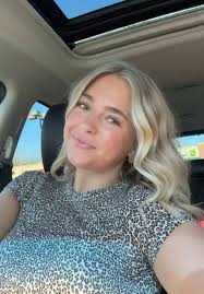 kenzie (@mackenzie.christensen)