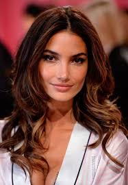 Good Hair Color For Olive Skin Google Search Cool Hairstyles Carmel Hair Hair Highlights