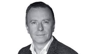 Robin Pugh's Instagram, Twitter & Facebook