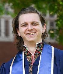 Devan Barker's Instagram, Twitter & Facebook