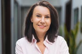 KOBIETA NA CZELE DUŻEGO PRZEDSIĘBIORSTWA