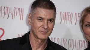 Etienne daho nourrit une grande admiration pour sa maman notamment pour sa détermination. Etienne Daho Donne Des Nouvelles Rassurantes Et Annonce Une Nouvelle Date A Anzin