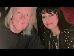Later members included joe walsh and timothy b. Wife Of Eagles Founding Member Randy Meisner Fatally Shot In Freak Accident Youtube
