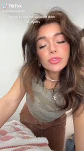 Tabitha Bingham's Instagram, Twitter & Facebook