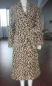 Women's flamingo and leaf printed pajama set. China Ladies Pretty Leopard Print Bathrobe China Womens 100 Polyester Bathrobe And Women S Bathrobe Price