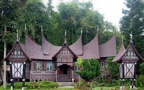 Beragam bentuk arsitektur rumah adat, nama rumah adat dan struktur rumah adat daerah dari 34 provinsi di indonesia diantaranya adalah sebagai provinsi kalimantan barat memiliki beberapa gaya rumah adat yang sampai saat ini masih ada di beberapa daerah kalimantan barat, rumah. Nama Nama Rumah Adat Tradisional Dari 34 Provinsi Di Indonesia Ngeblog Aja